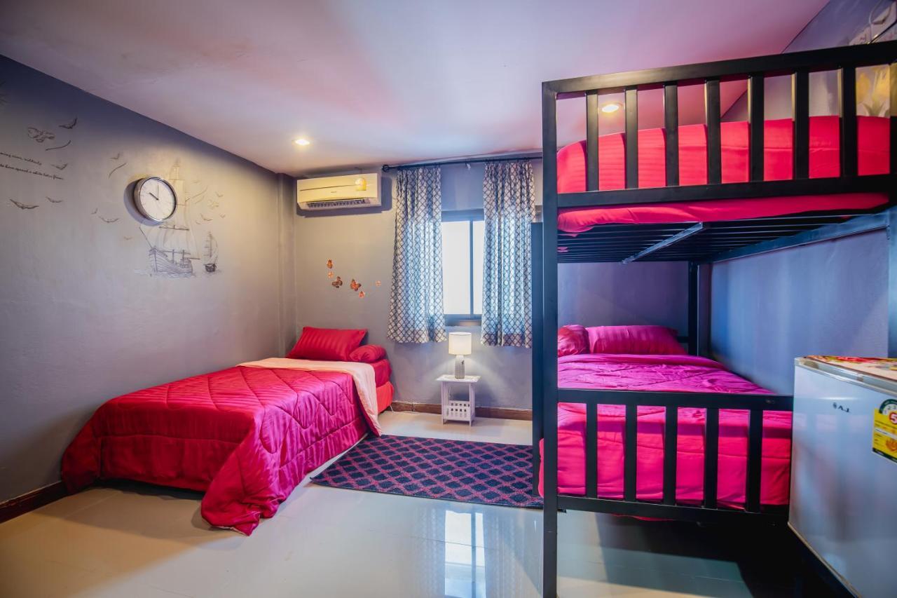 Menulis Coolly House Patong Bed & Breakfast Екстериор снимка