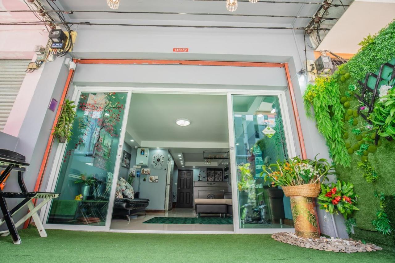 Menulis Coolly House Patong Bed & Breakfast Екстериор снимка