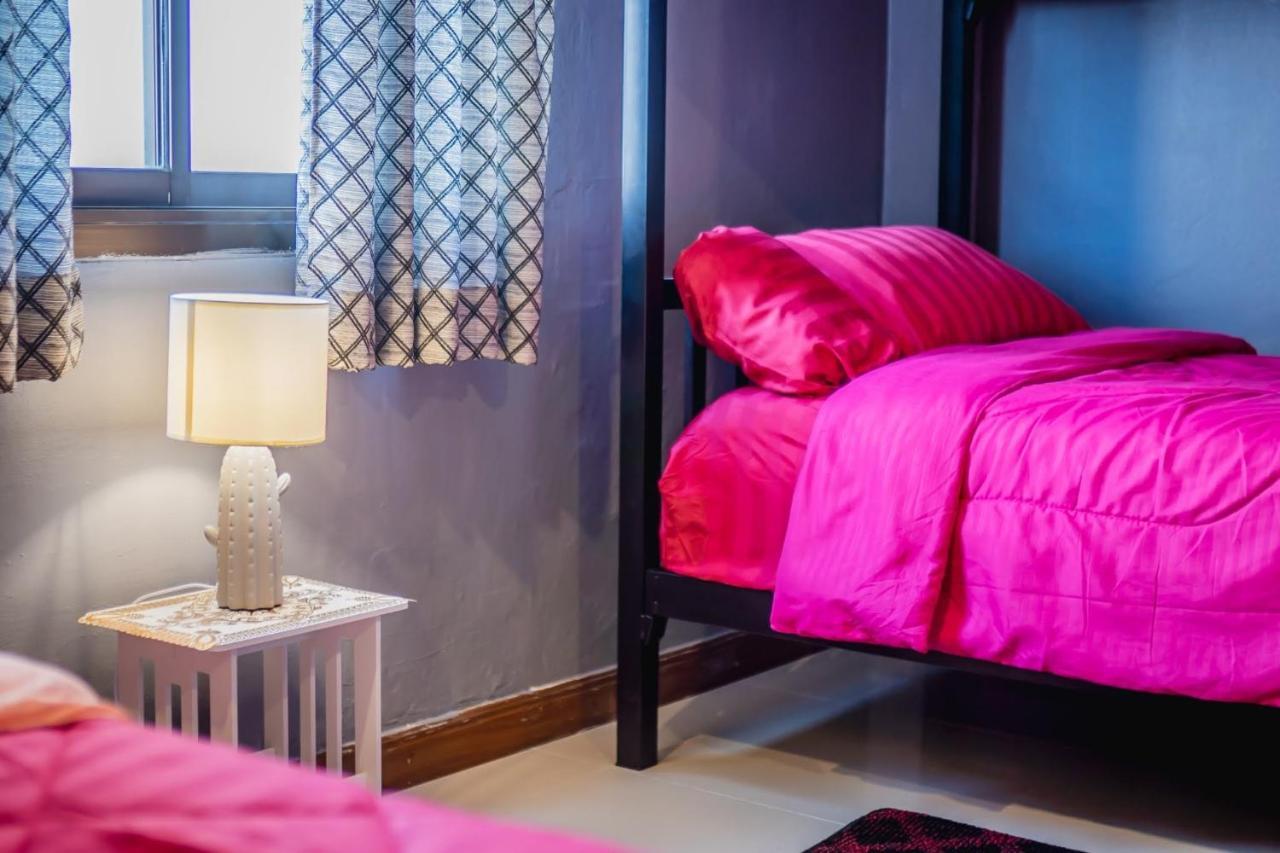 Menulis Coolly House Patong Bed & Breakfast Екстериор снимка