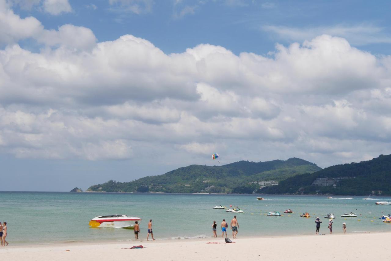 Menulis Coolly House Patong Bed & Breakfast Екстериор снимка